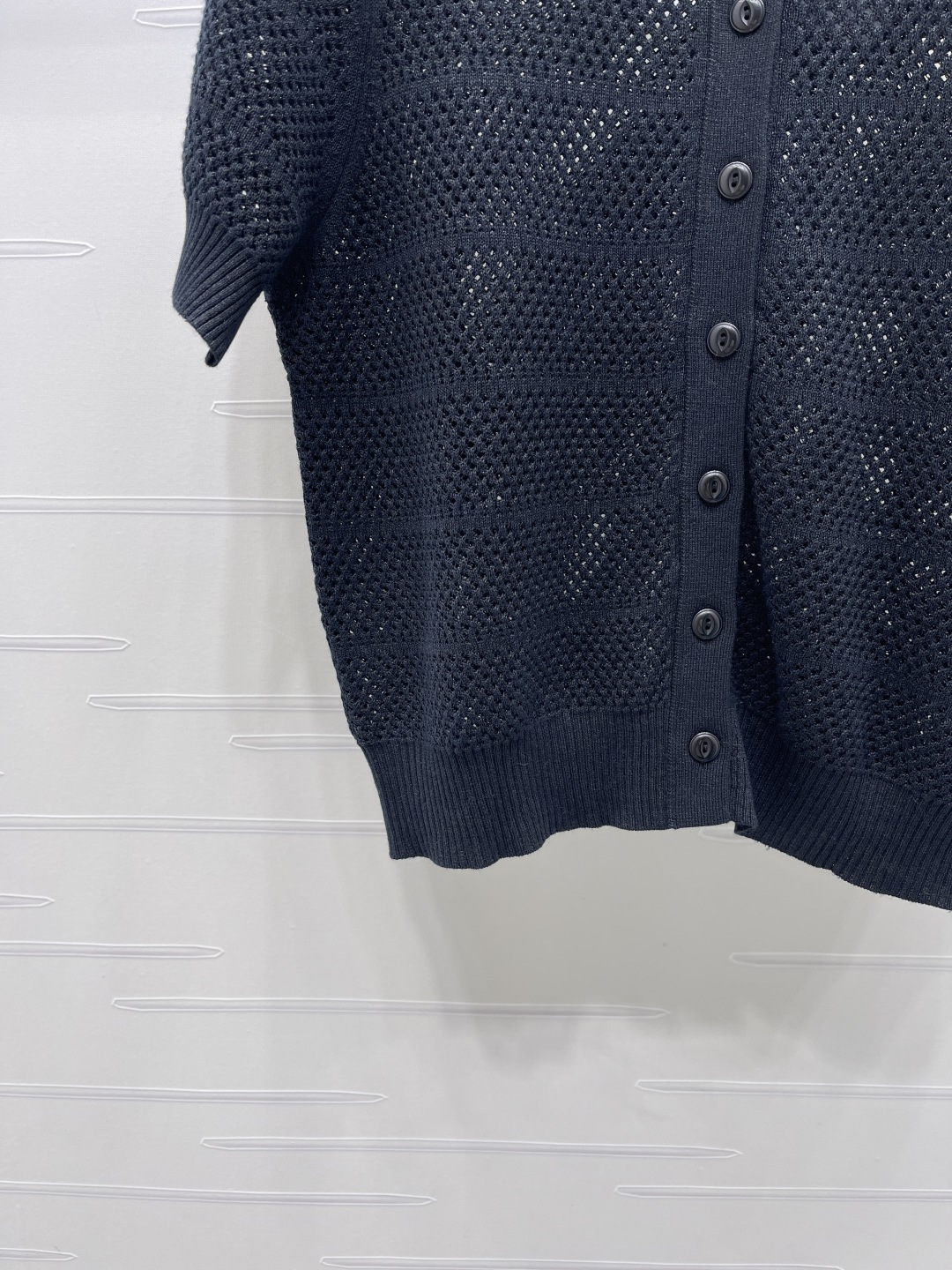 Women's short sleeves